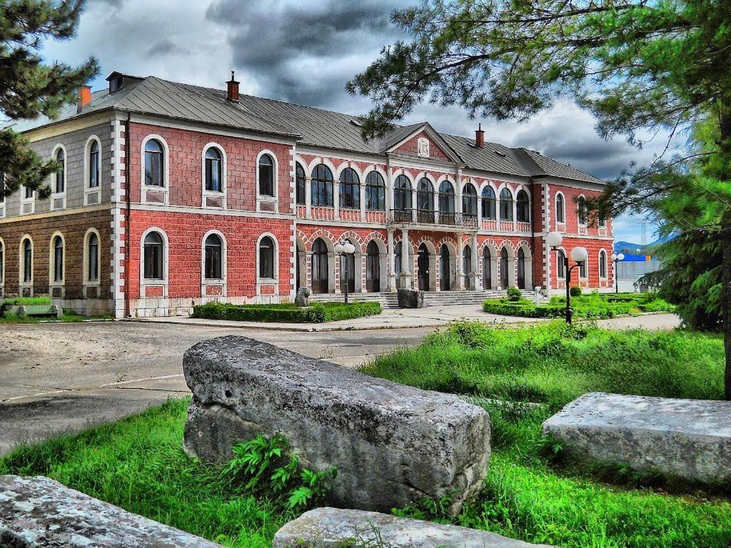 Apartman Oaza Nikšić Exterior foto
